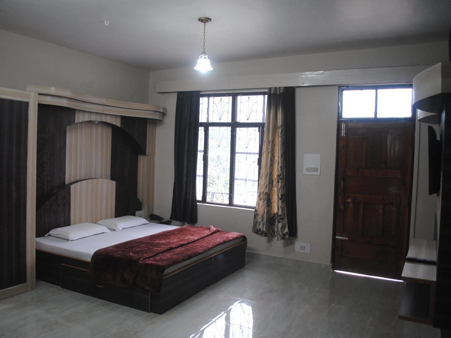 Dharamkot Inn Dharamsala Zewnętrze zdjęcie